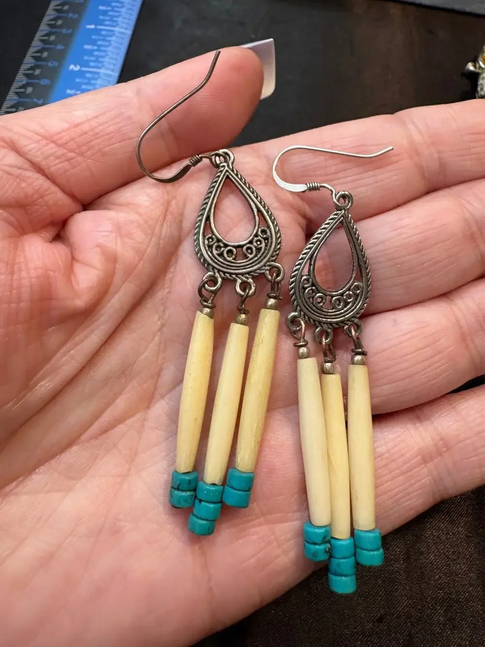 Vintage Bone Dangle Earrings Silver Tone Teardrop 7g 2.25”